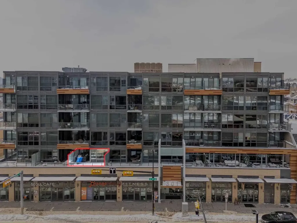 301 10 Street NW Calgary AB T2T 1H7