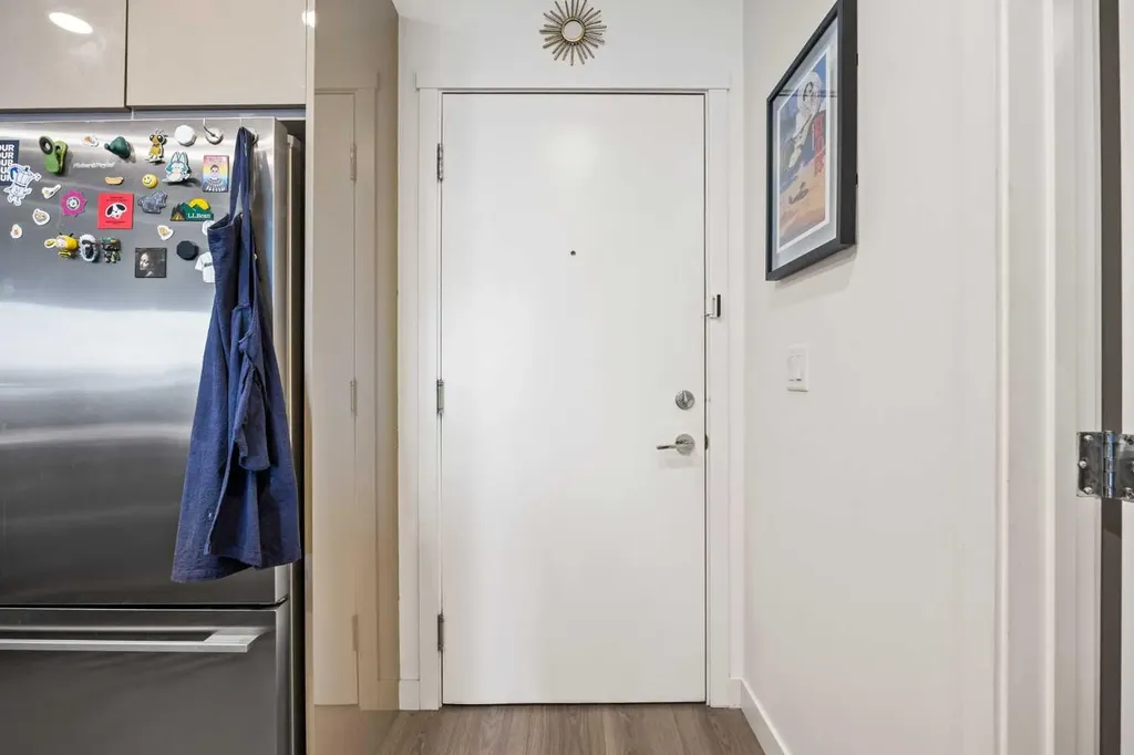 301 10 Street NW Calgary AB T2T 1H7