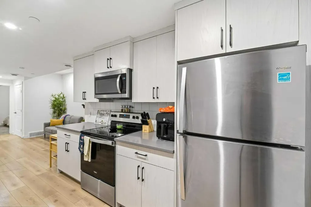 29 Herron Mews NE Calgary AB T3P 1Y1