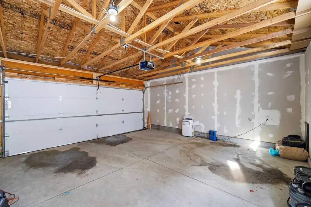 29 Herron Mews NE Calgary AB T3P 1Y1