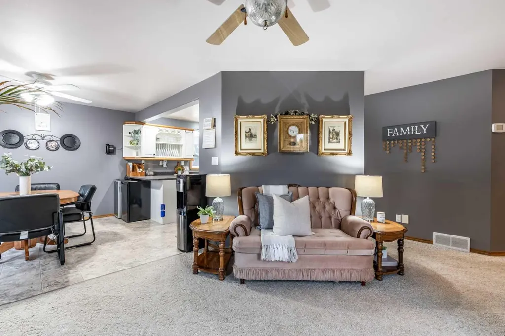 512 11 Street Dunmore AB T1B 0K4