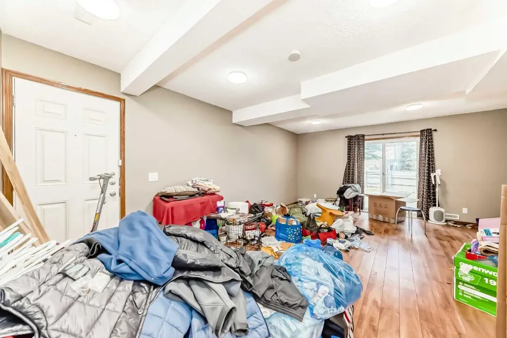 179 Hawkwood Boulevard NW Calgary AB T2R 0B3