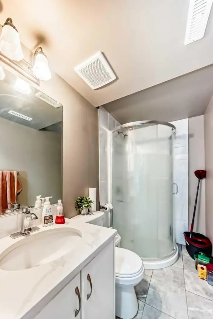 179 Hawkwood Boulevard NW Calgary AB T2R 0B3