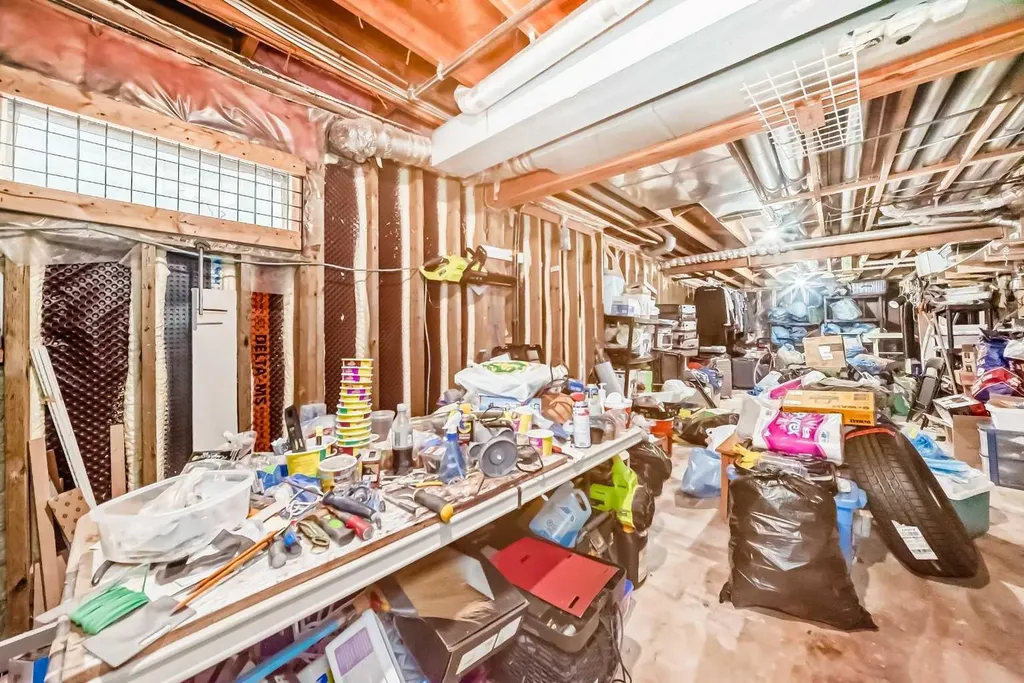 179 Hawkwood Boulevard NW Calgary AB T2R 0B3