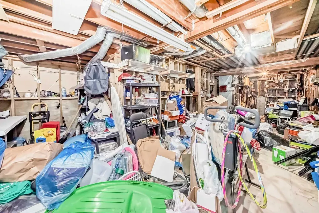 179 Hawkwood Boulevard NW Calgary AB T2R 0B3