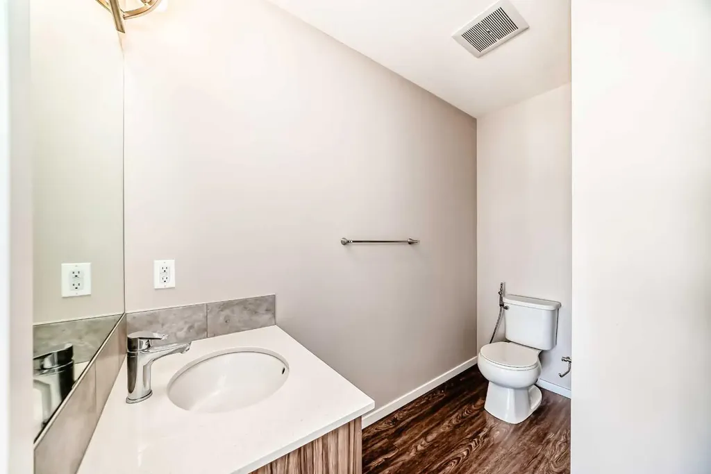 225 Redstone Walk NE Calgary AB T3N 1M6