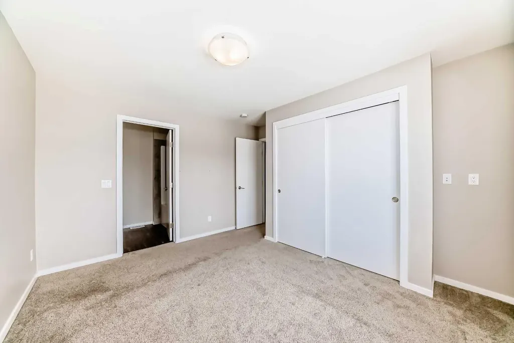 225 Redstone Walk NE Calgary AB T3N 1M6