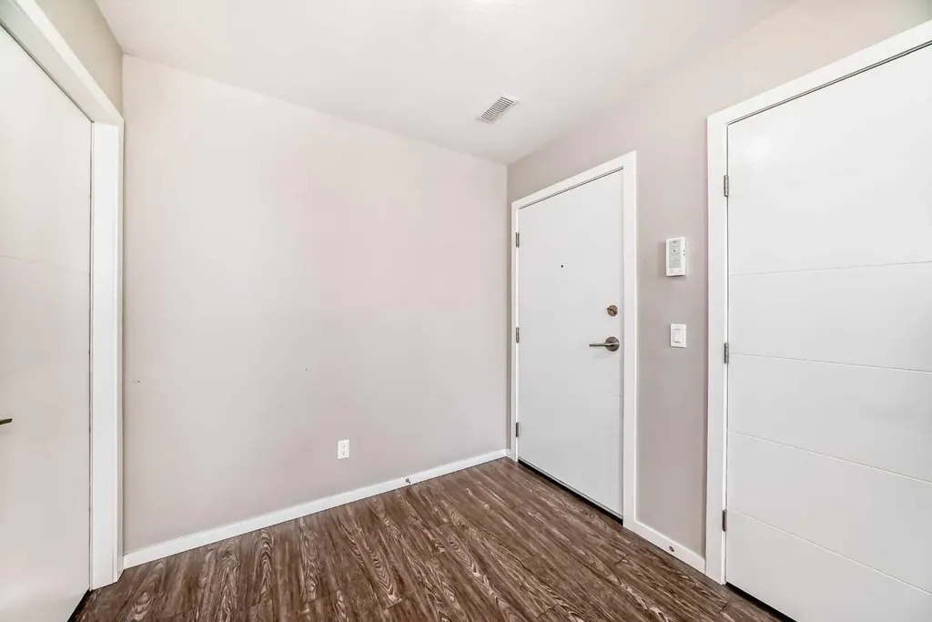 225 Redstone Walk NE Calgary AB T3N 1M6