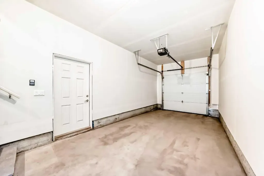 225 Redstone Walk NE Calgary AB T3N 1M6