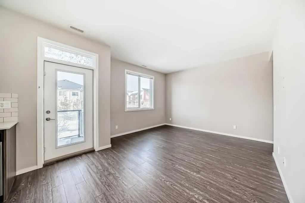 225 Redstone Walk NE Calgary AB T3N 1M6