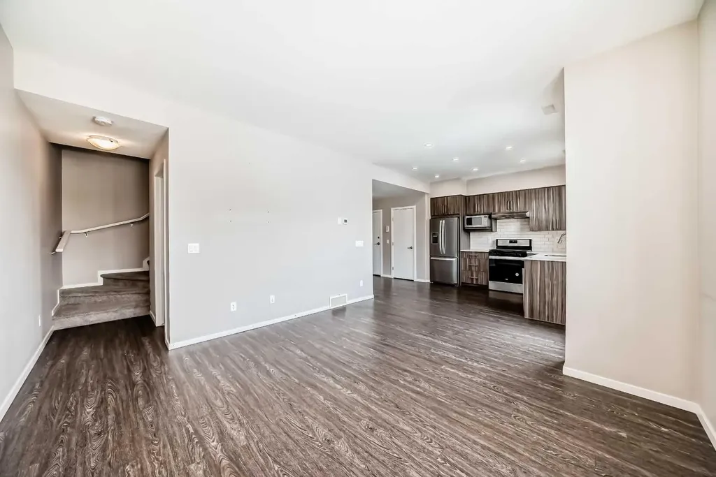 225 Redstone Walk NE Calgary AB T3N 1M6