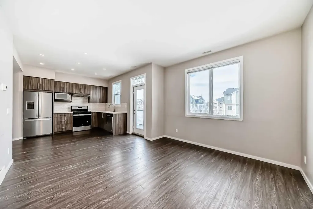 225 Redstone Walk NE Calgary AB T3N 1M6