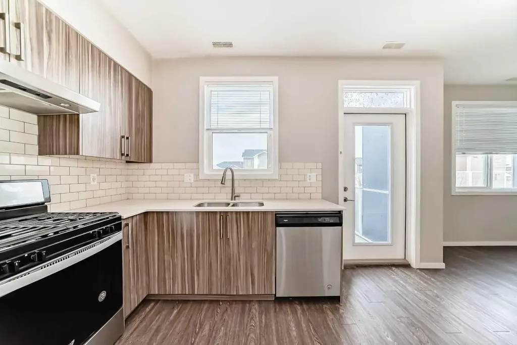 225 Redstone Walk NE Calgary AB T3N 1M6