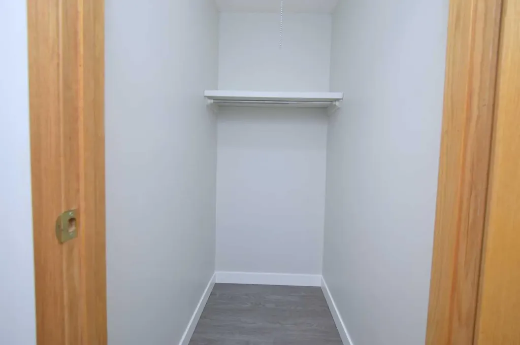 635 56 Avenue SW Calgary AB T2V0G9