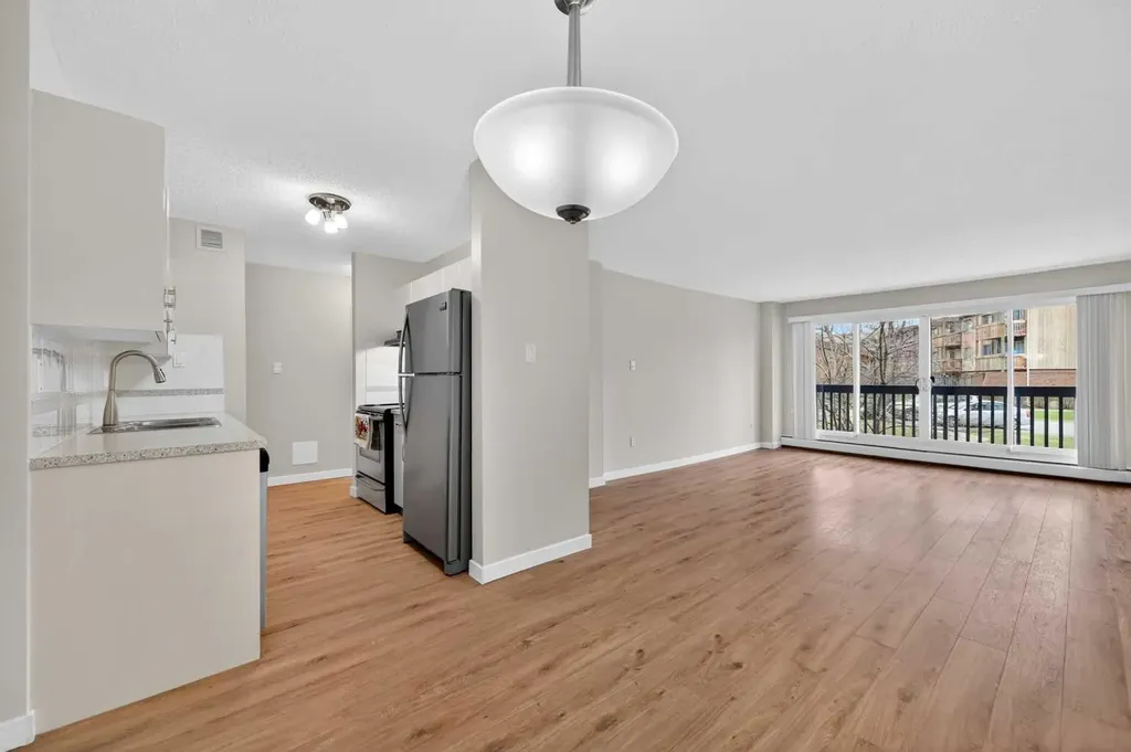 8948 Elbow Drive SW Calgary AB T2H 0V9