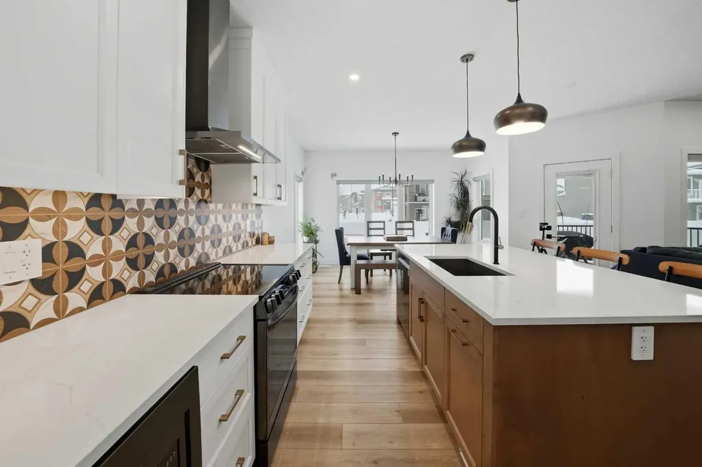244 Emerald Drive Red Deer AB T4E 1A6
