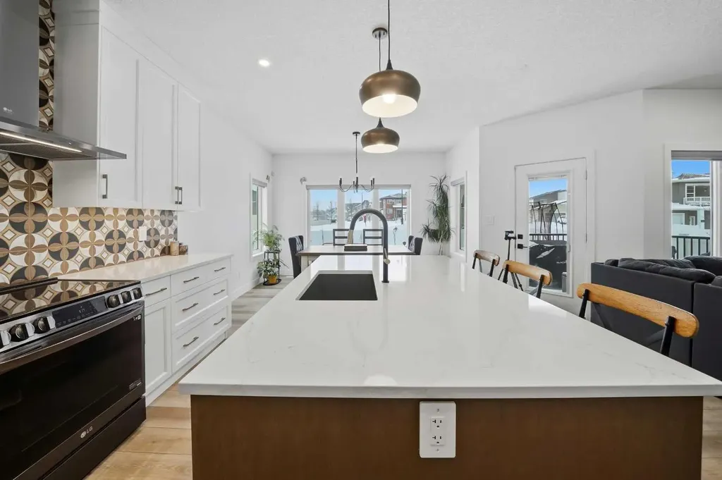 244 Emerald Drive Red Deer AB T4E 1A6