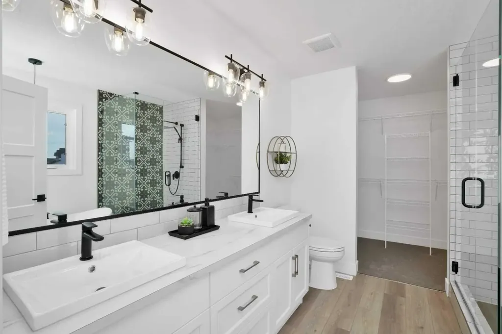 244 Emerald Drive Red Deer AB T4E 1A6