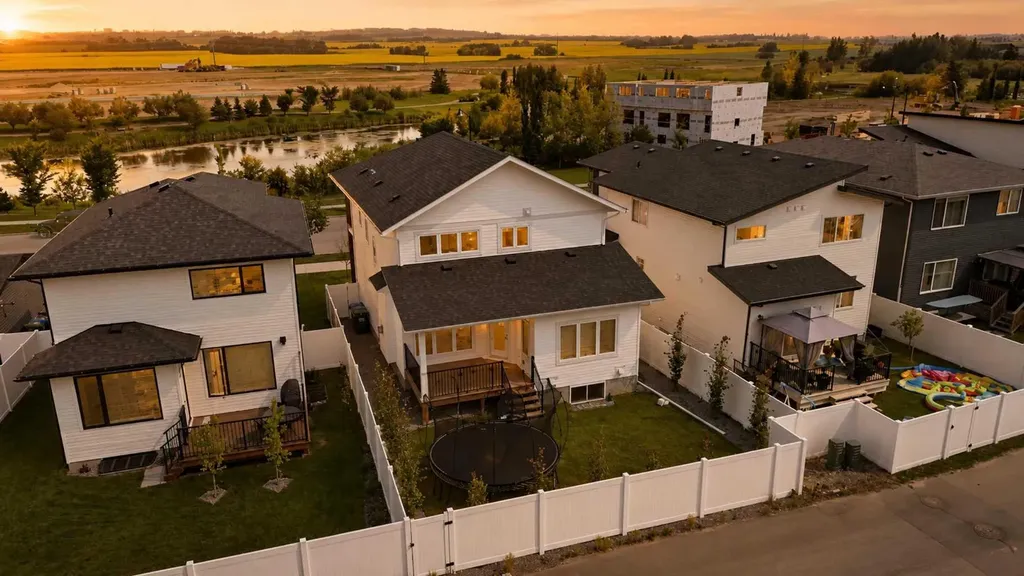 244 Emerald Drive Red Deer AB T4E 1A6