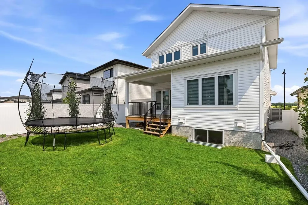 244 Emerald Drive Red Deer AB T4E 1A6