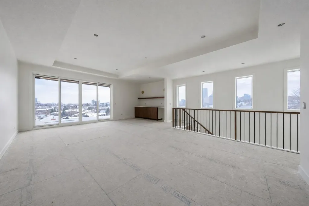 710 Bridge Crescent NE Calgary AB T2E5B5