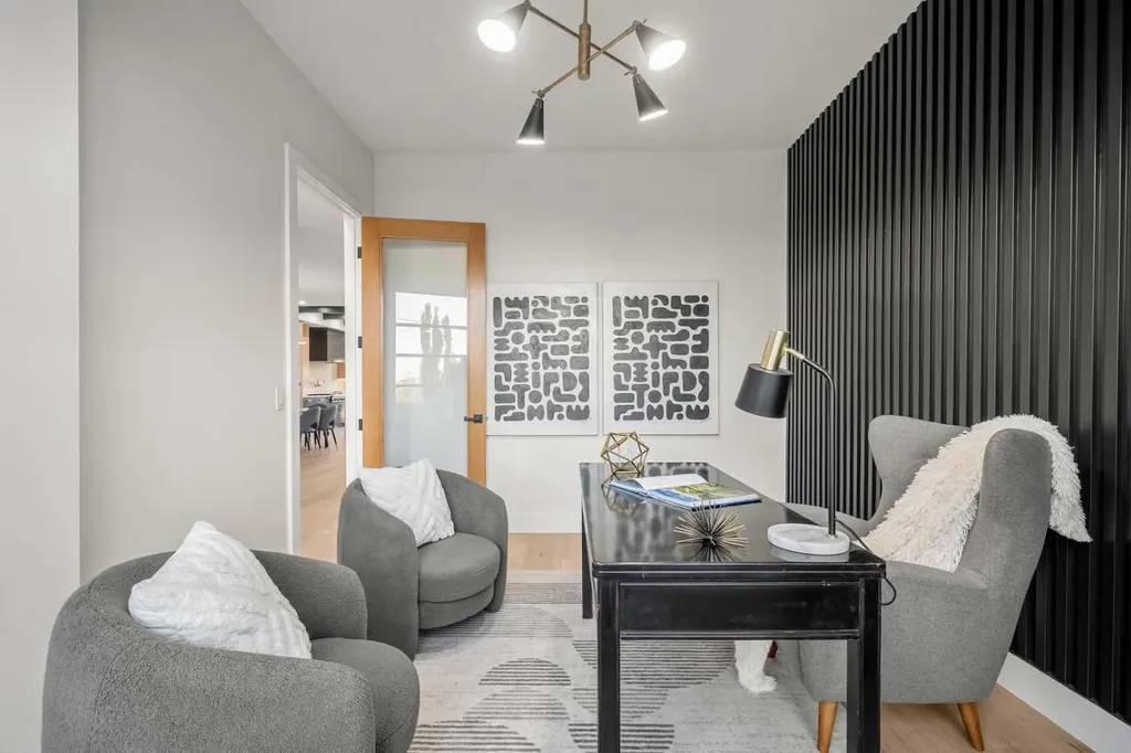 1415 24 Street SW Calgary AB T3C 1H9