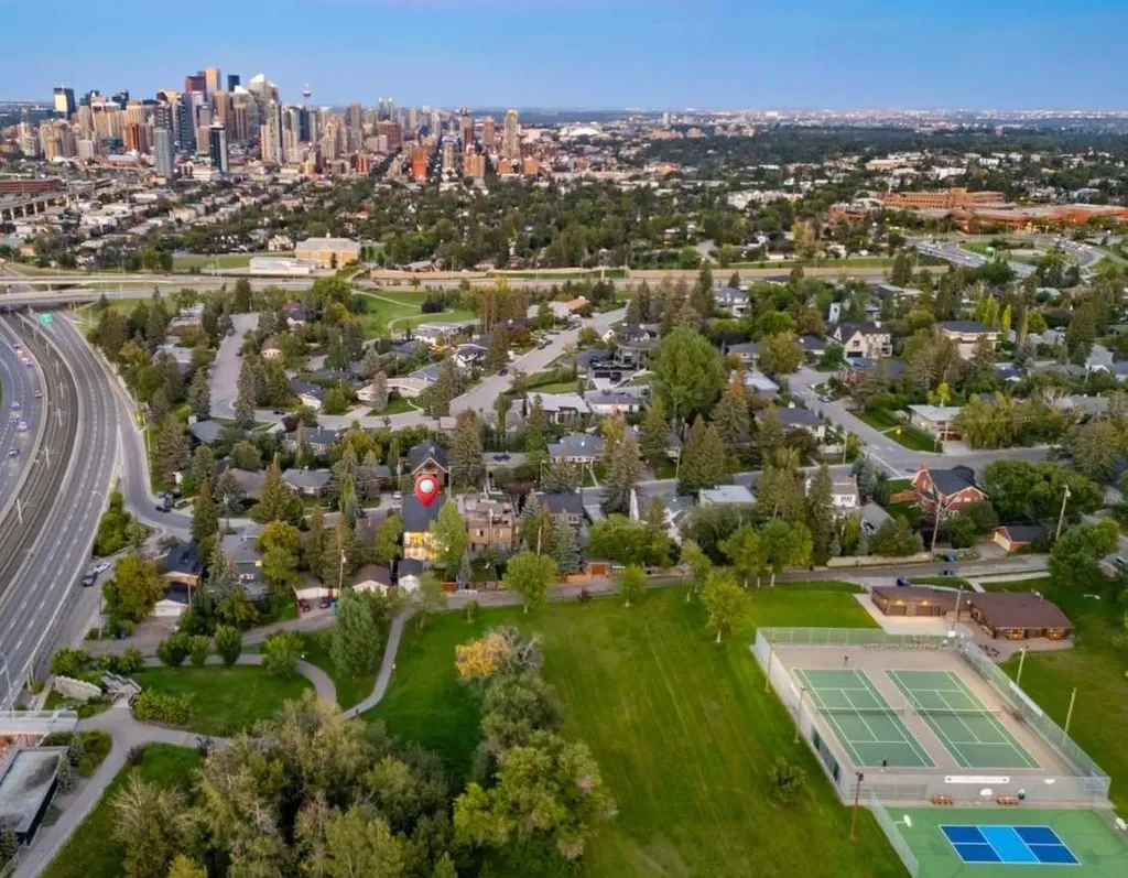 1415 24 Street SW Calgary AB T3C 1H9