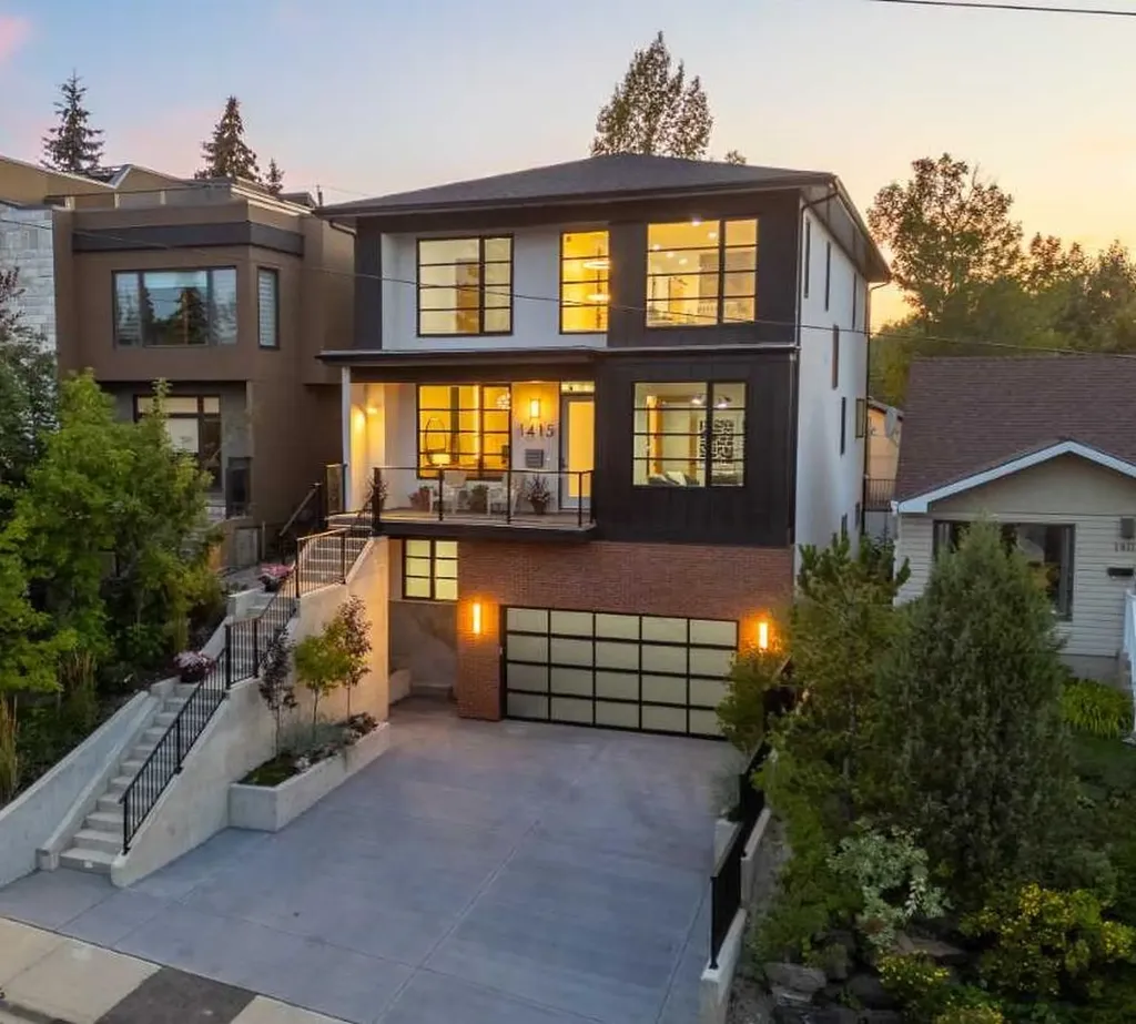 1415 24 Street SW Calgary AB T3C 1H9