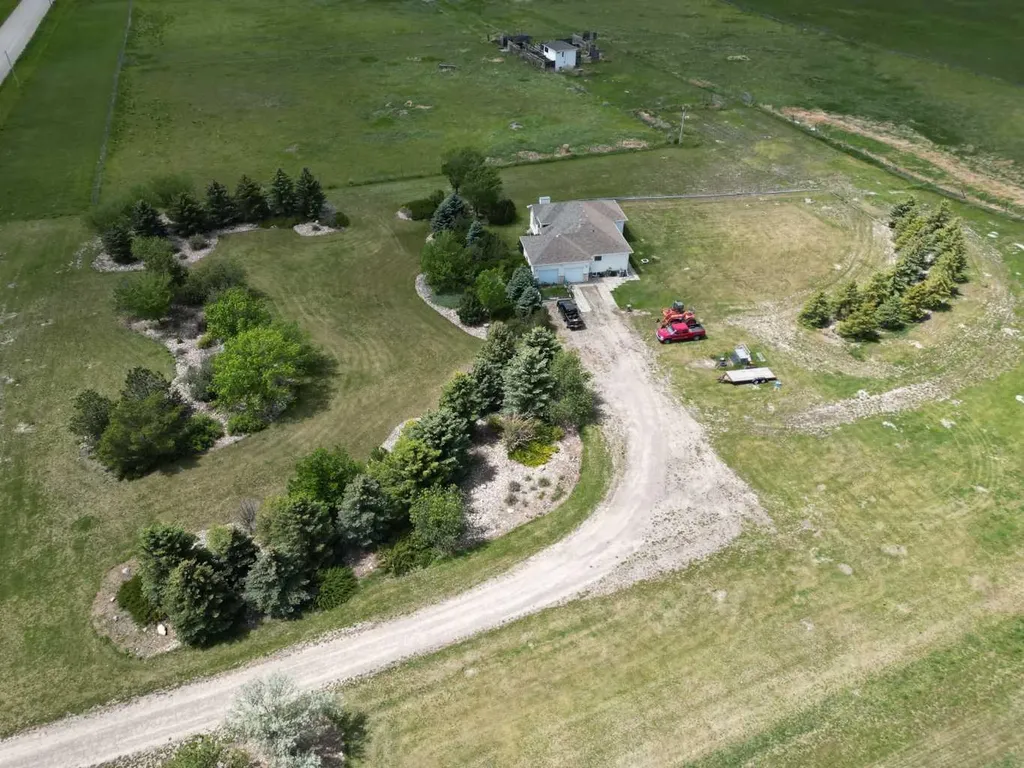221044 Twp Road 50 Rural Cardston County AB T0K 1J0