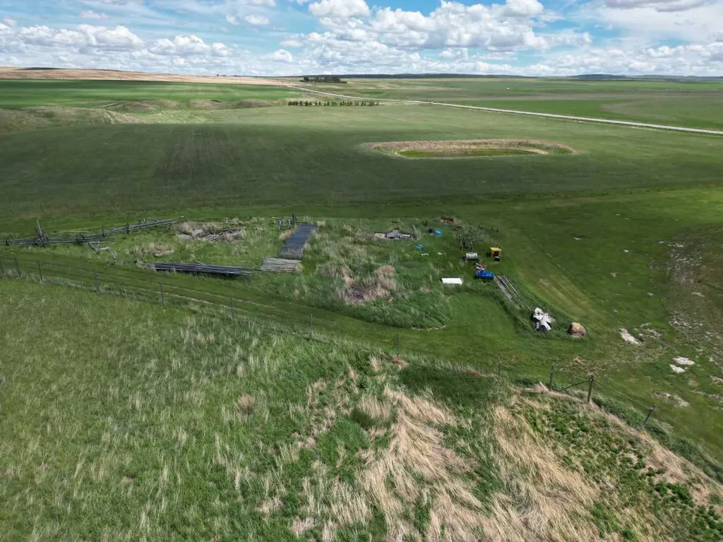 221044 Twp Road 50 Rural Cardston County AB T0K 1J0