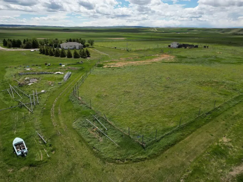 221044 Twp Road 50 Rural Cardston County AB T0K 1J0