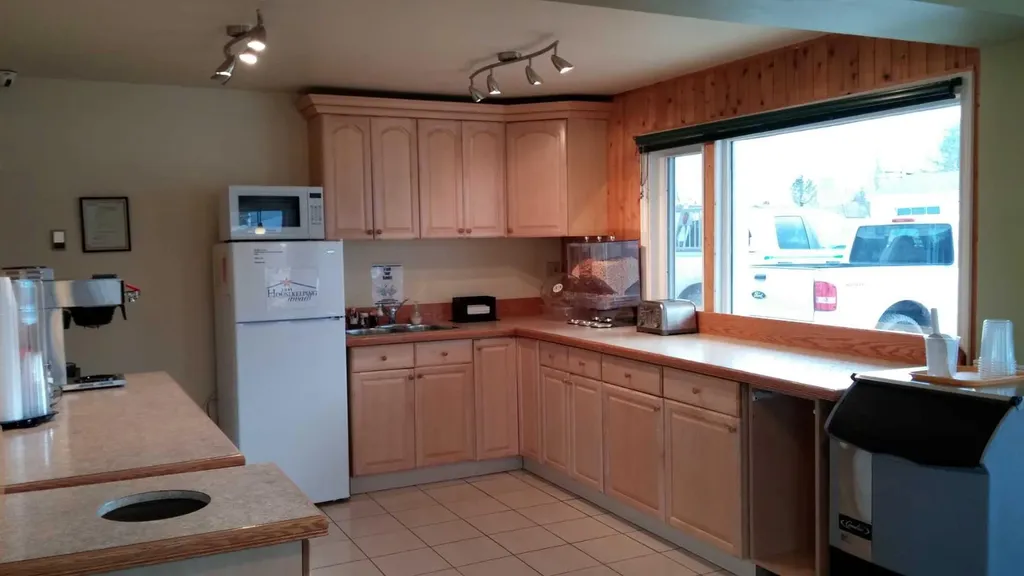 4417 50 Avenue St. Paul AB T0A 3A3