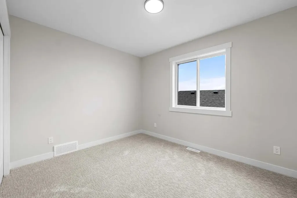 7503 38a Avenue Camrose AB T4V 5E3