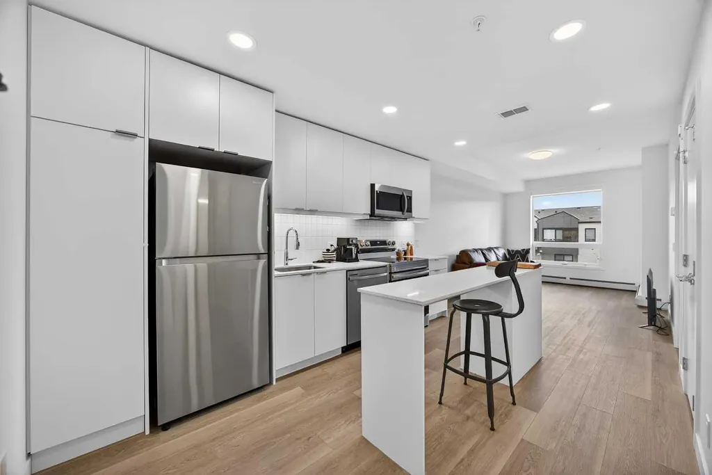 8500 19 Avenue SE Calgary AB T2A 0M8