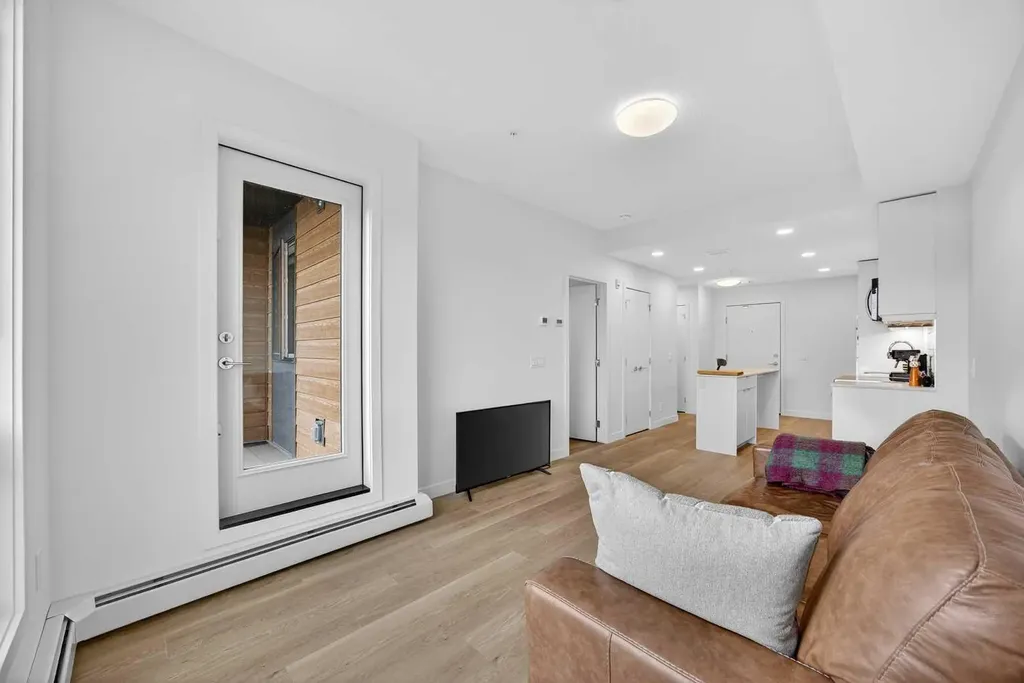 8500 19 Avenue SE Calgary AB T2A 0M8
