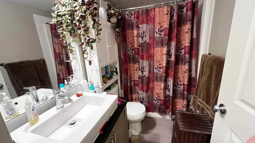 155 Skyview Ranch Way NE Calgary AB T3N 0L2