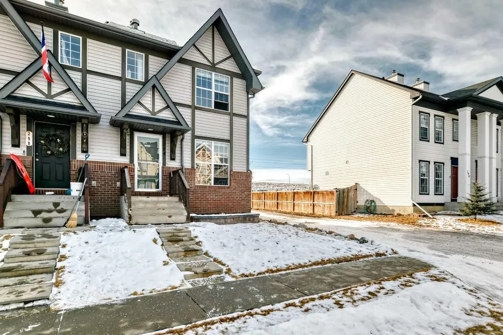 294 Elgin View SE Calgary AB T2Z 4N6