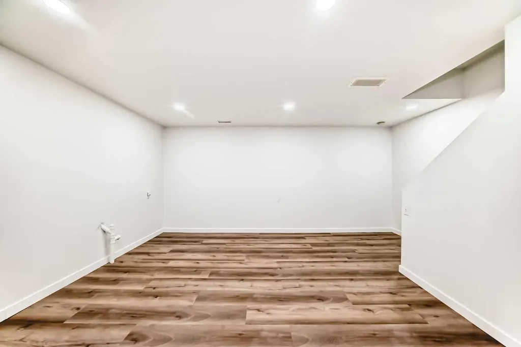 294 Elgin View SE Calgary AB T2Z 4N6