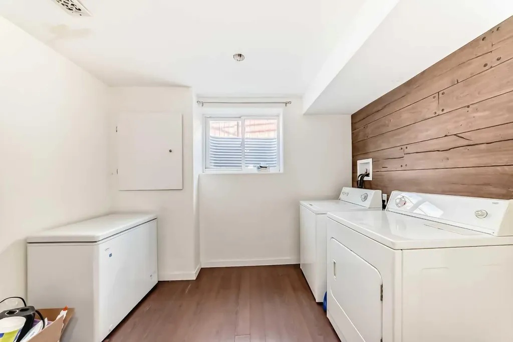294 Elgin View SE Calgary AB T2Z 4N6
