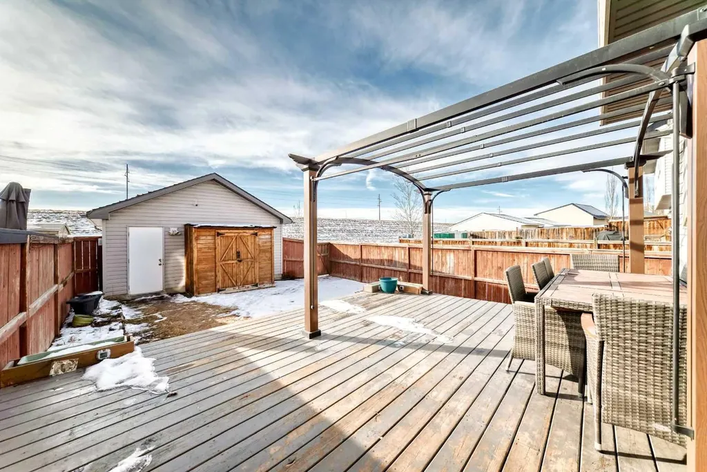 294 Elgin View SE Calgary AB T2Z 4N6