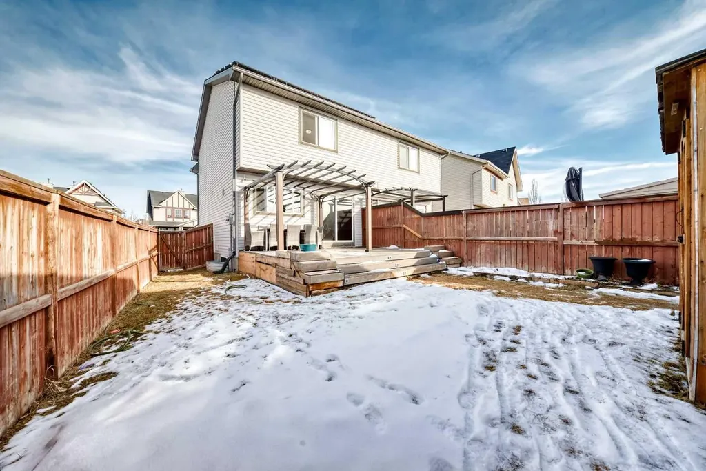 294 Elgin View SE Calgary AB T2Z 4N6