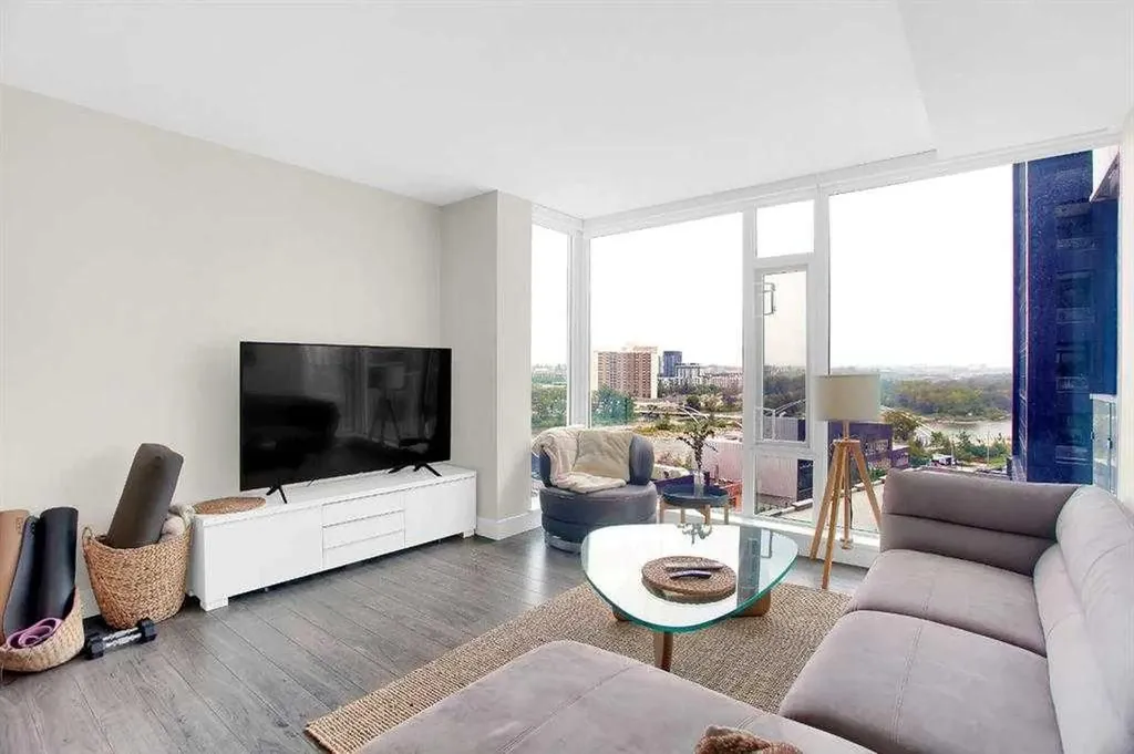 519 Riverfront Avenue SE Calgary AB T2G 1K6