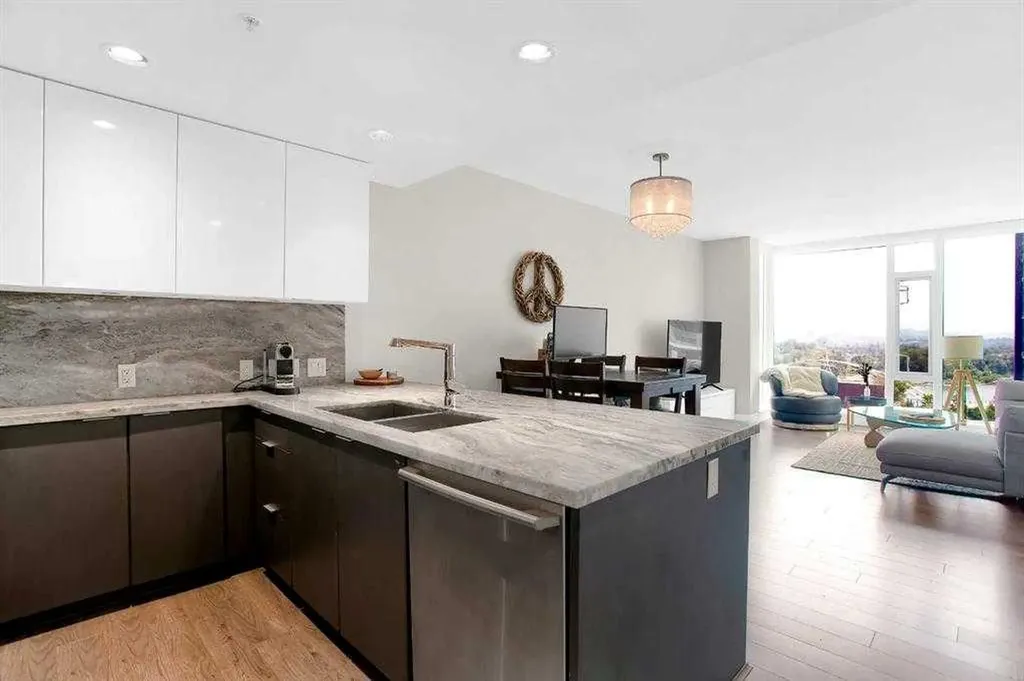 519 Riverfront Avenue SE Calgary AB T2G 1K6