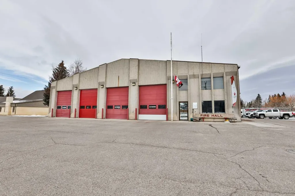 655 Charlotte Street S Pincher Creek AB T0K 1W0