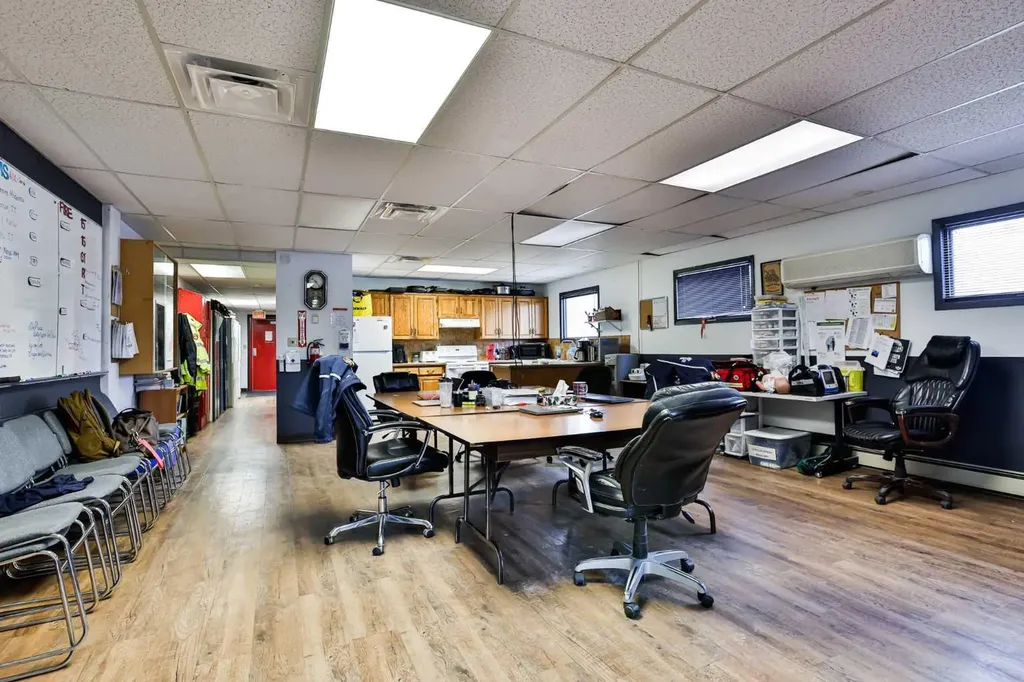 655 Charlotte Street S Pincher Creek AB T0K 1W0