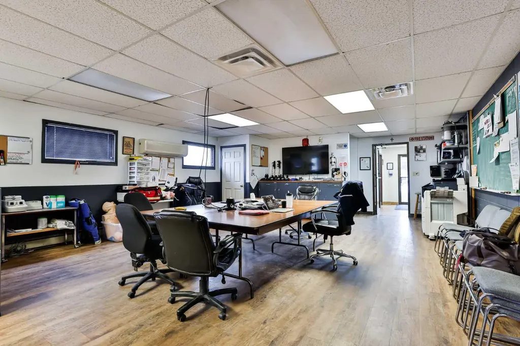 655 Charlotte Street S Pincher Creek AB T0K 1W0