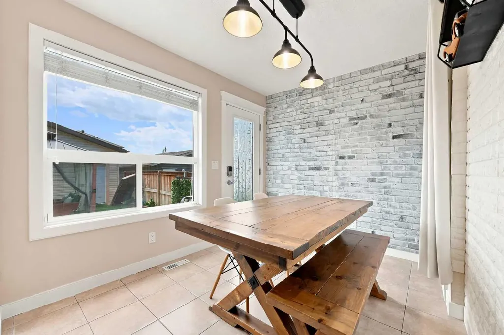 862 Evanston Drive NW Calgary AB T3P 0L9