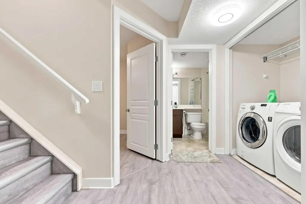 862 Evanston Drive NW Calgary AB T3P 0L9