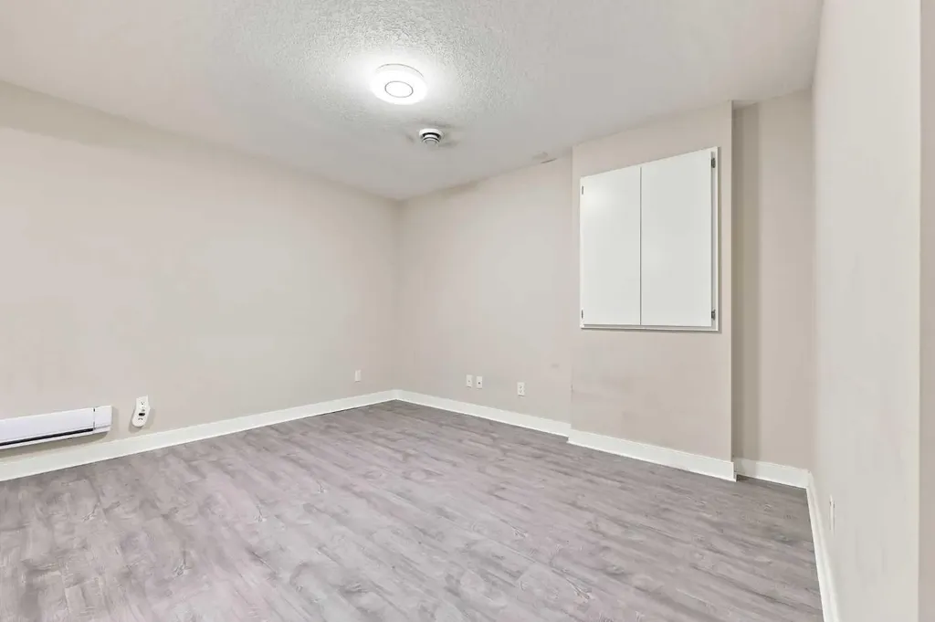 862 Evanston Drive NW Calgary AB T3P 0L9