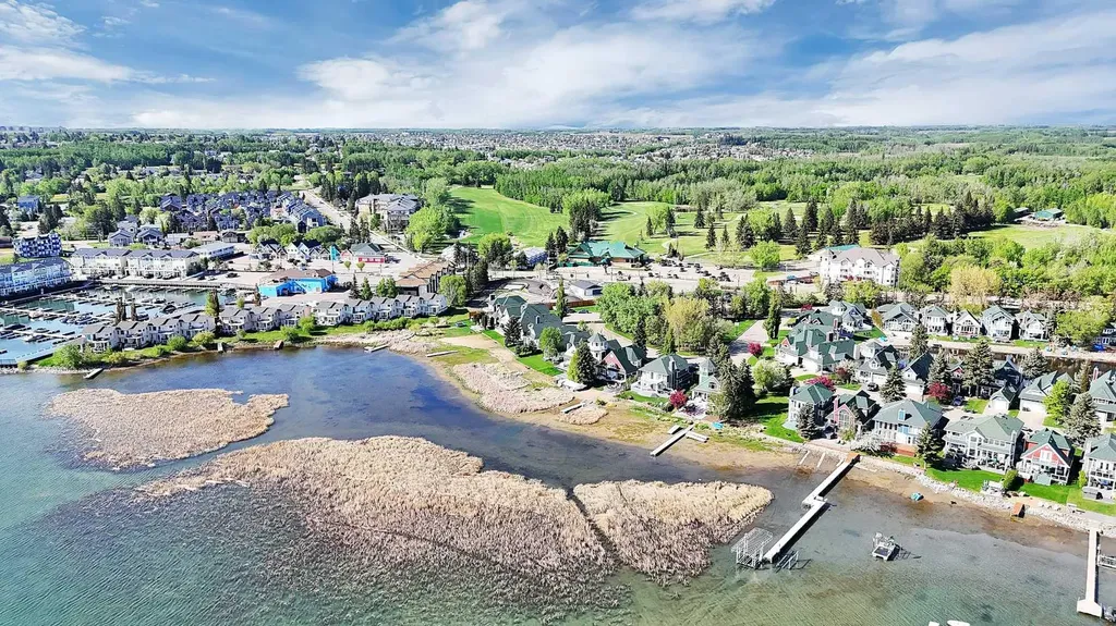 182 Marina Bay Court Sylvan Lake AB T4S 1E9